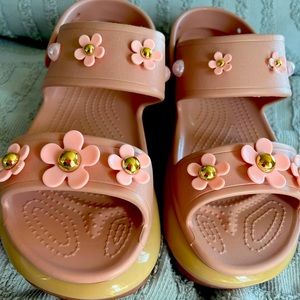 Mega Crush crocs sandal Clay Pink size 11